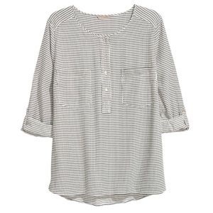 H&M Plus Size Triangle Print Crepe Blouse - White - Size 16